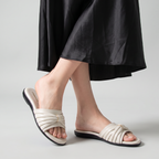 Pleated Slide white
