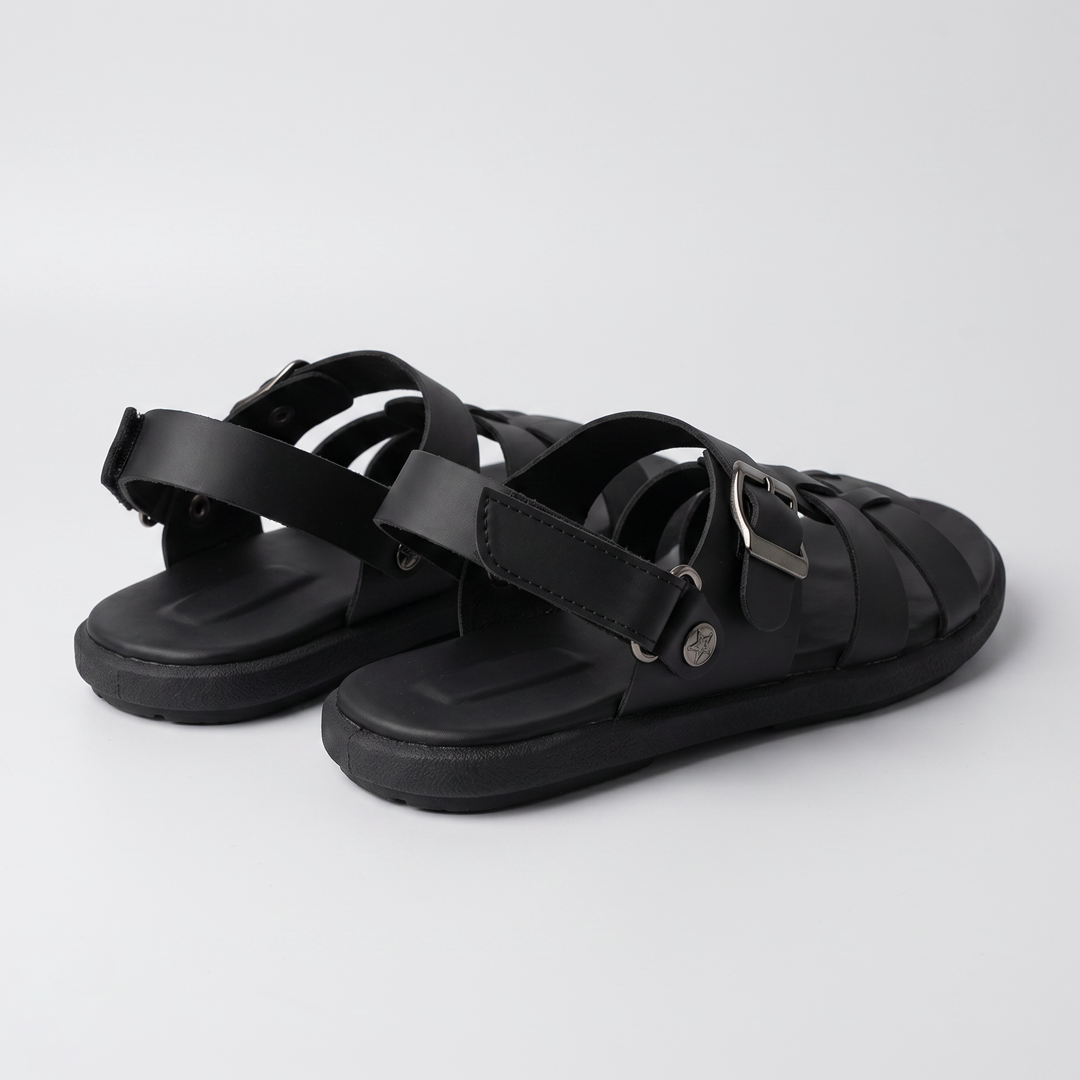 Classic Strap Buckle Sandals black