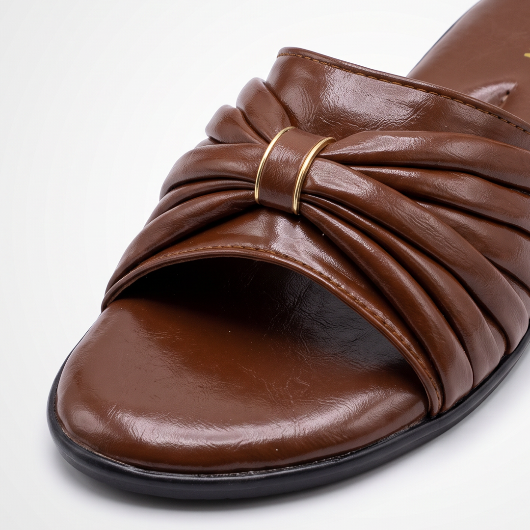 Pleated Slide brown