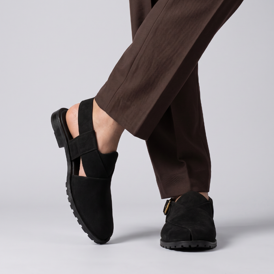 Peshawari Suede Sandals Black