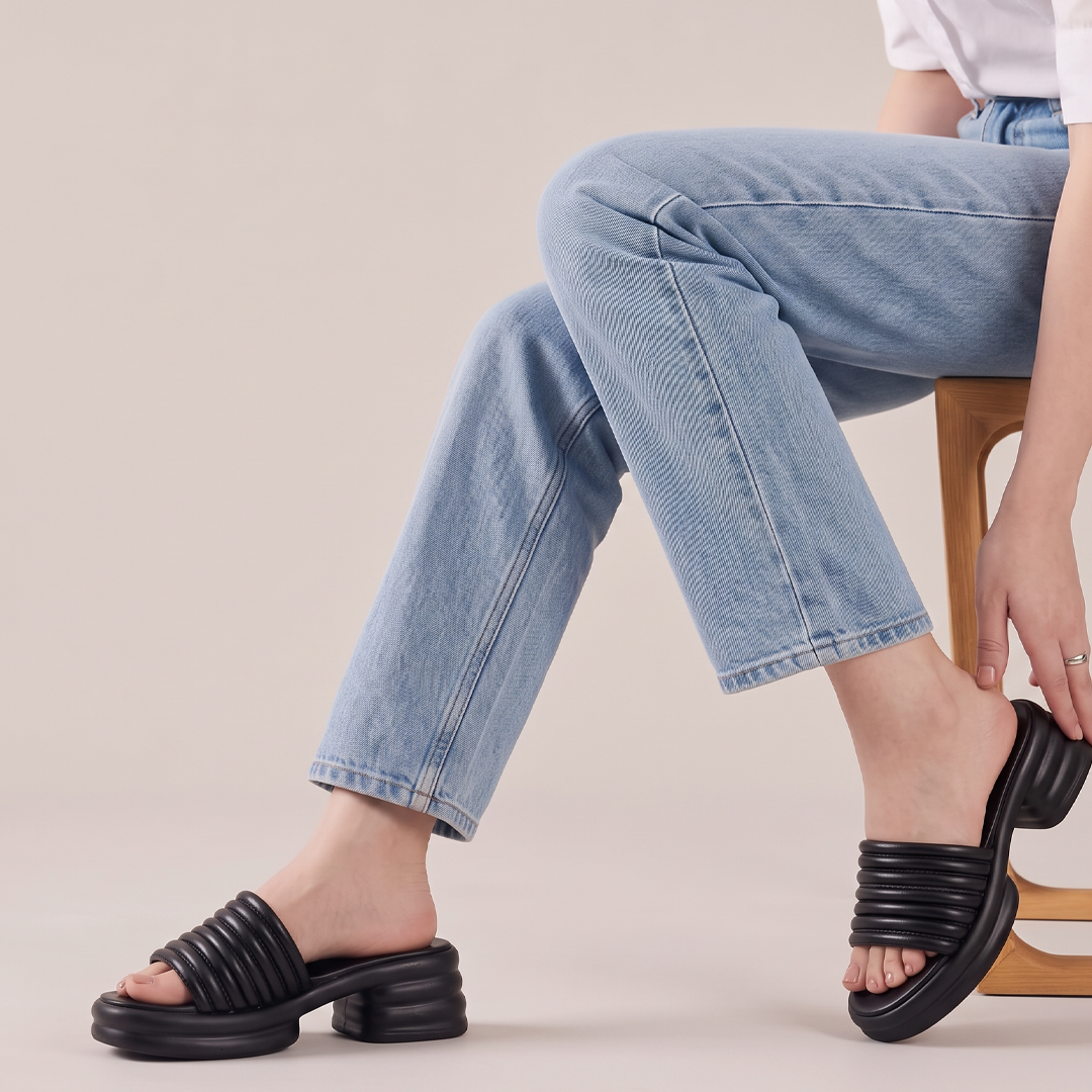 Chunky Block Heel Sandals black
