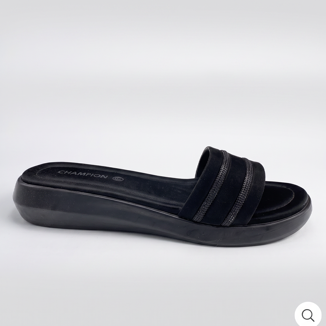 Studded Strap Slides black
