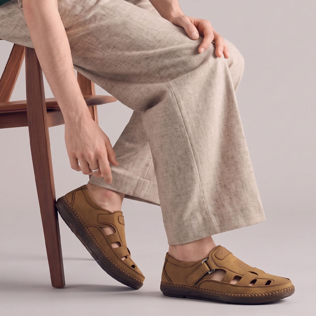 1790 | Sandal  - Musterd