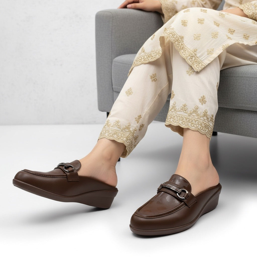 7606  Women's Elegant Pumps /  Slippers